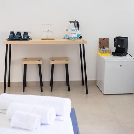 Seaport #Rooms Trani Bagian luar foto