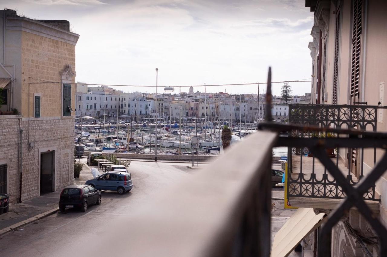 Seaport #Rooms Trani Bagian luar foto