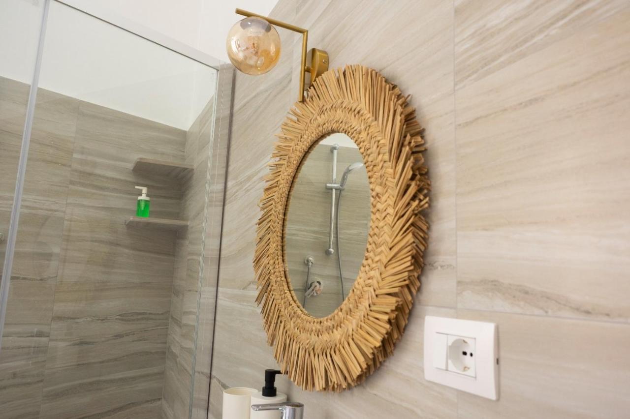 Seaport #Rooms Trani Bagian luar foto