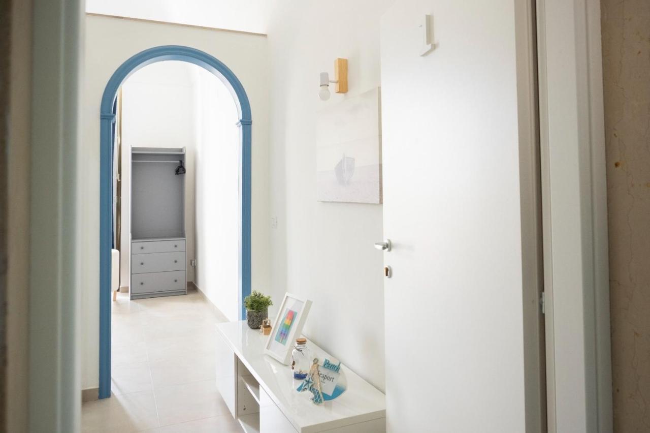 Seaport #Rooms Trani Bagian luar foto